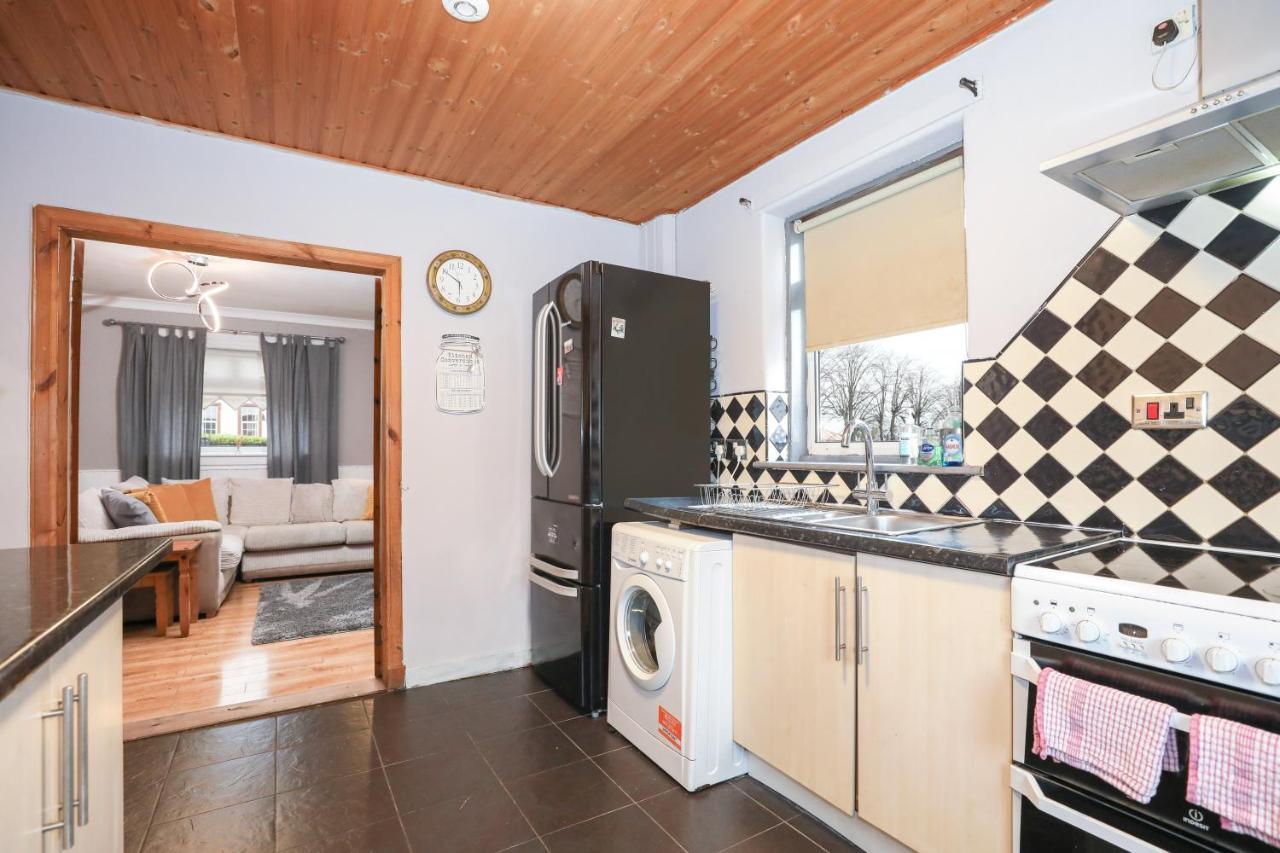 Holiday home Beautiful 4 Bedroom - Free Parking Edinburgh