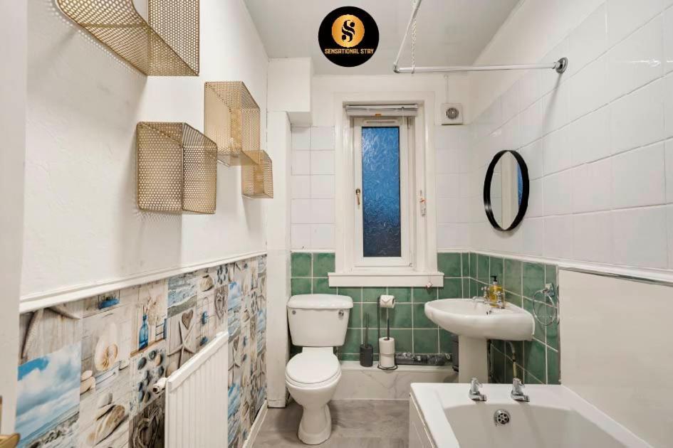 4 Bedrooms By Sensational Short Lets & Serviced Apartment *