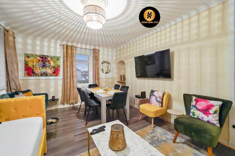 4 Bedrooms By Sensational Short Lets & Serviced