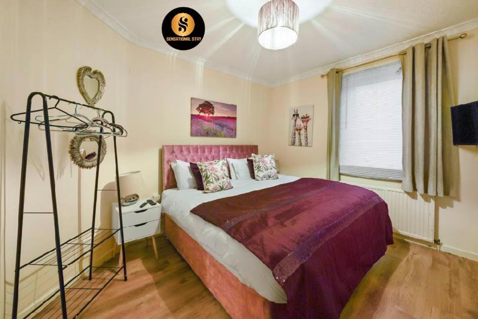4 Bedrooms By Sensational Short Lets & Serviced * Edinburgh