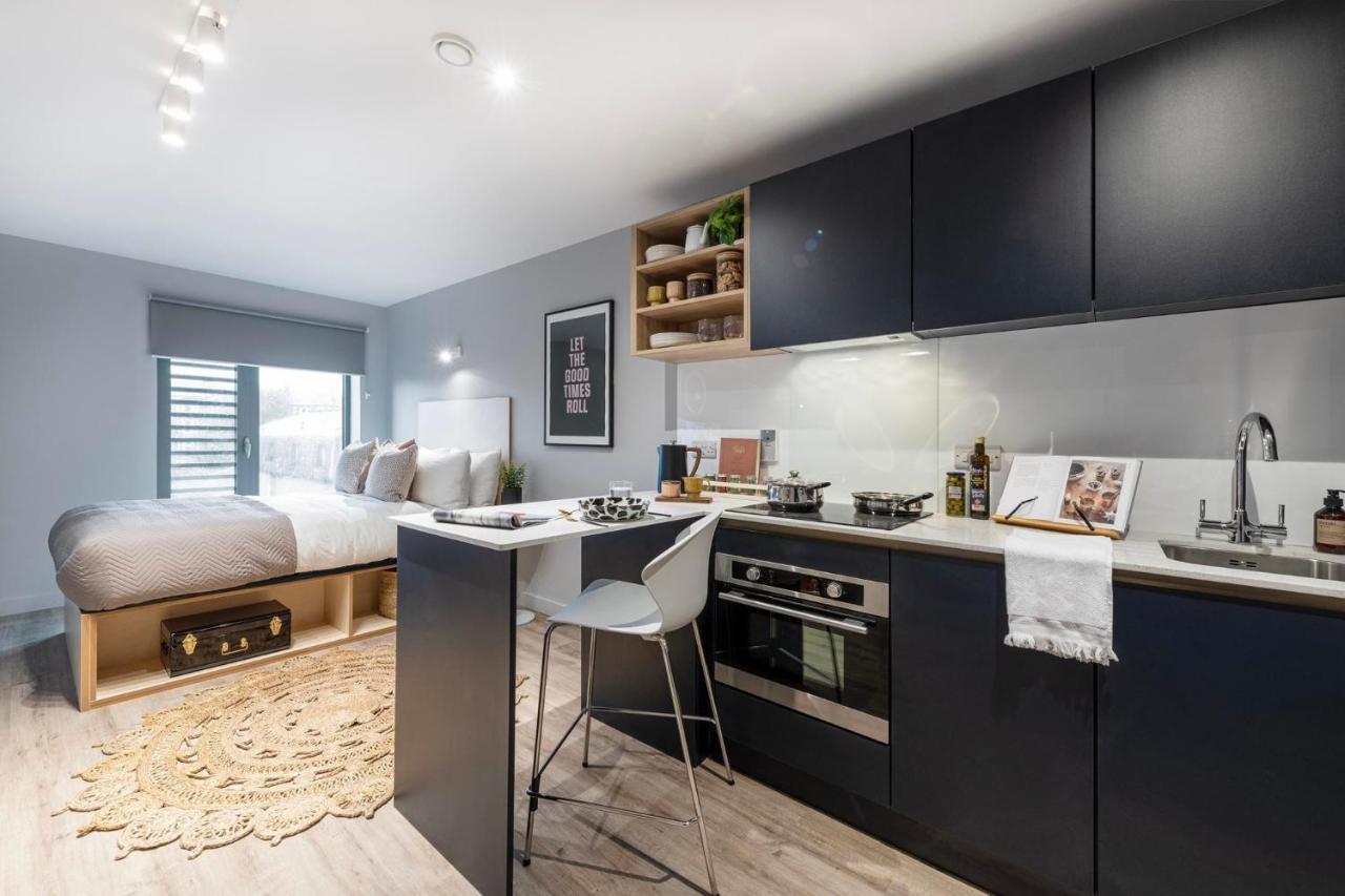Apartment Modern At Huxley In The Heart Of *