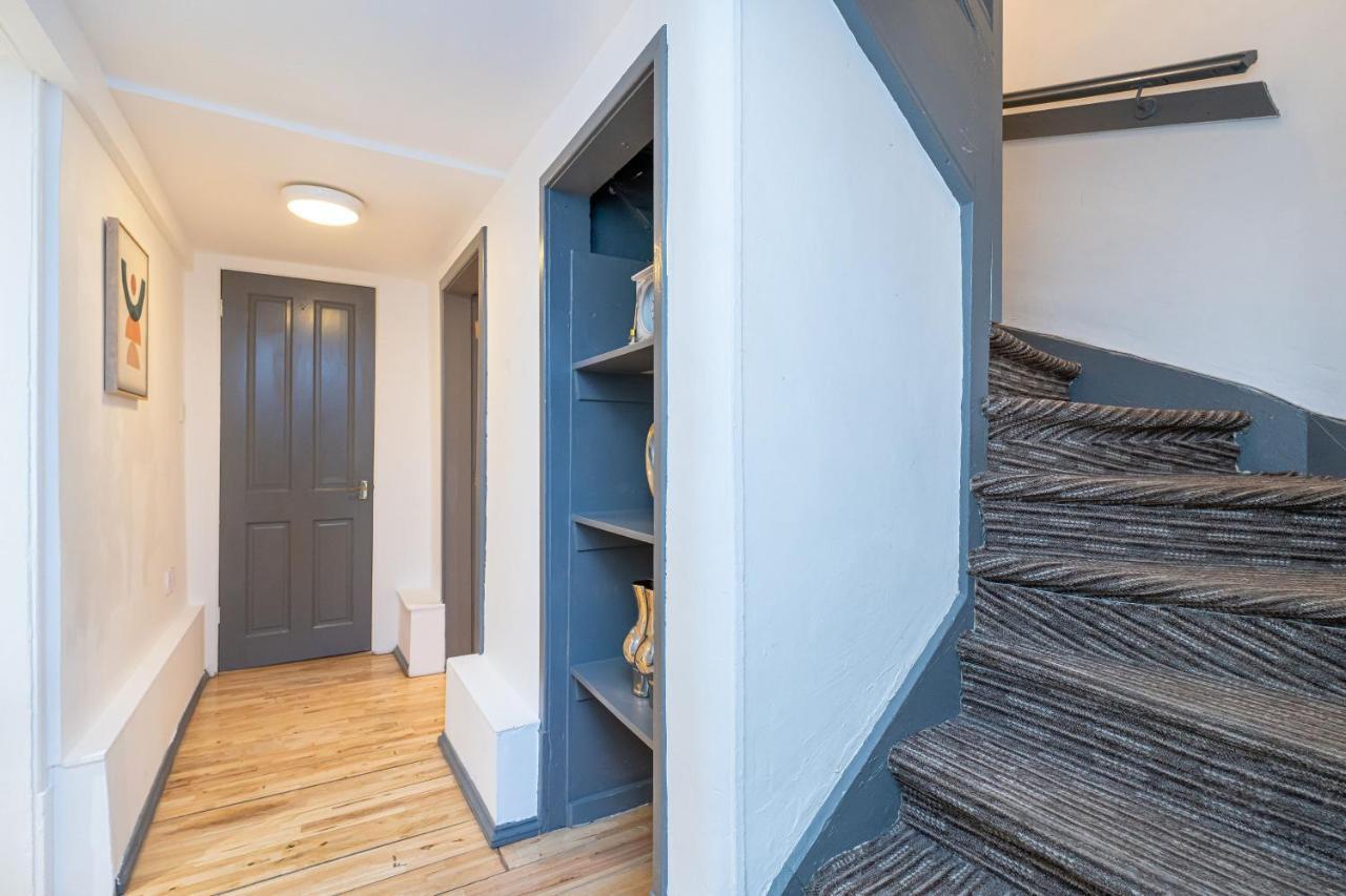 Apartment Luxury Five Bedroom Deluxe Duplex I Centre I Fountainpark