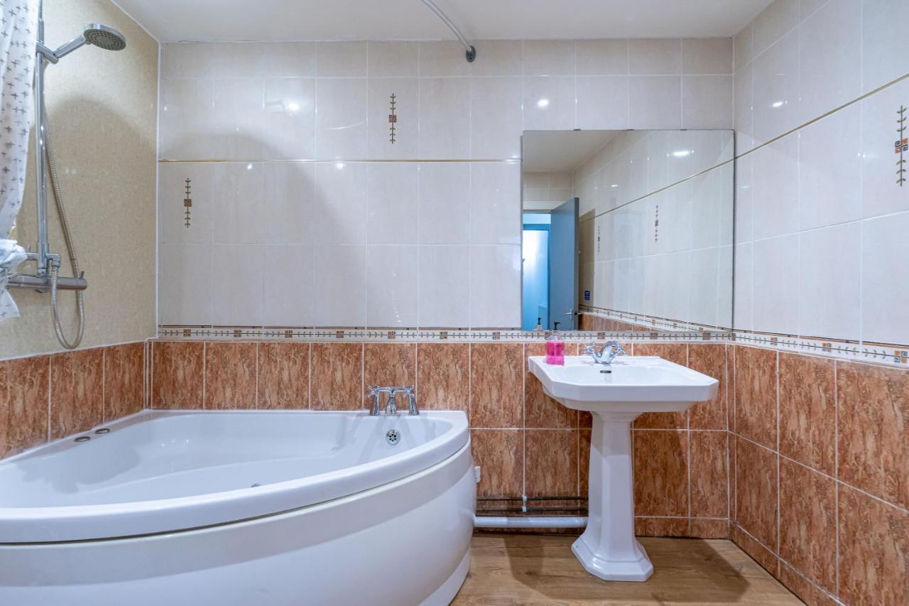 Luxury Five Bedroom Deluxe Duplex I Centre I Fountainpark Apartment