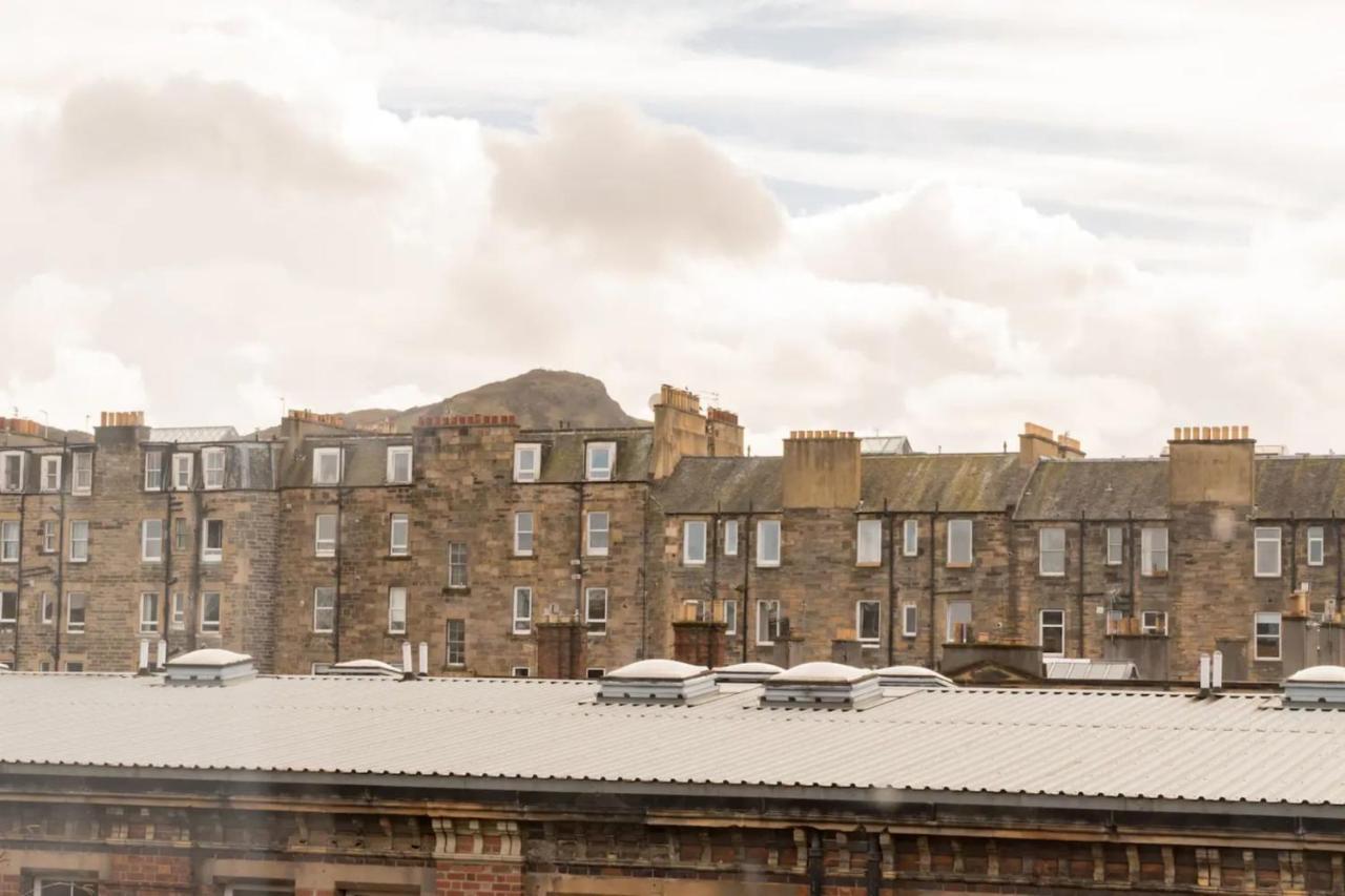 Charming And Relaxing 2bd Flat - Abbeyhill Edinburgh