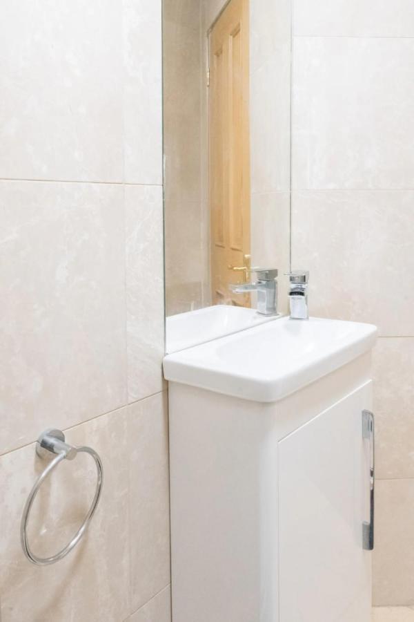 Charming And Relaxing 2bd Flat - Abbeyhill