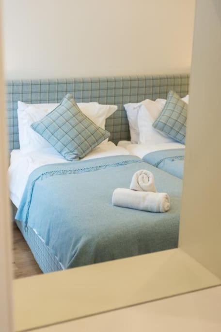 Self Catering , Centre With Parking