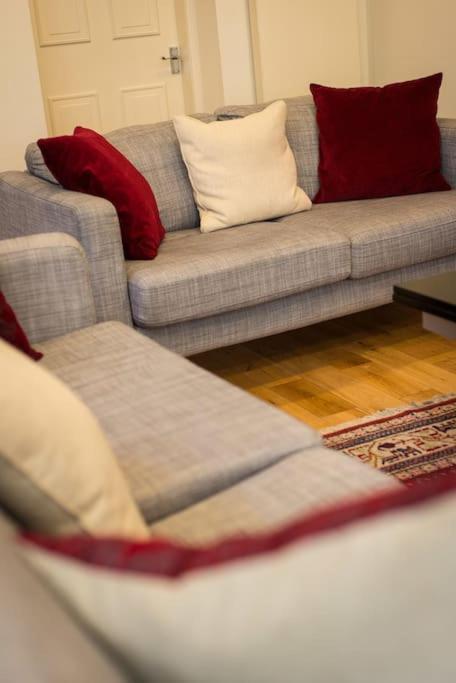 Self Catering , Centre With Parking