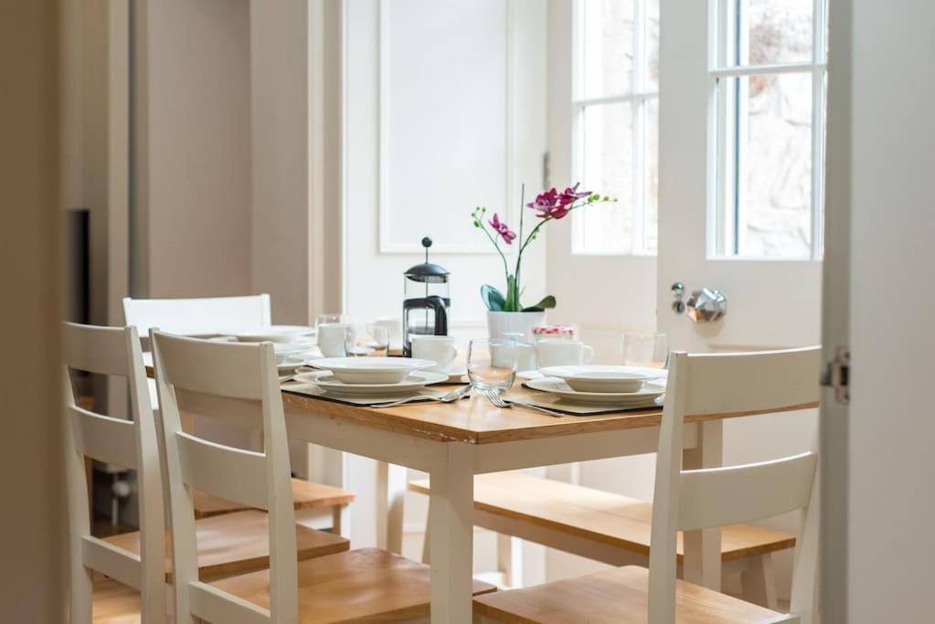 Self Catering , Centre With Parking Apartment Edinburgh