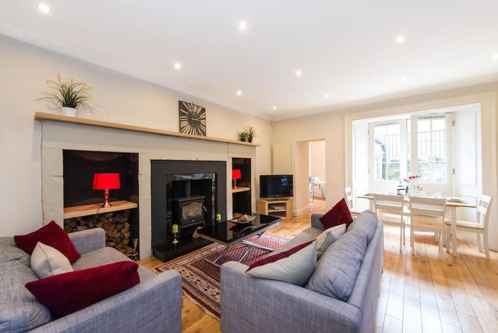Self Catering , Centre With Parking Edinburgh