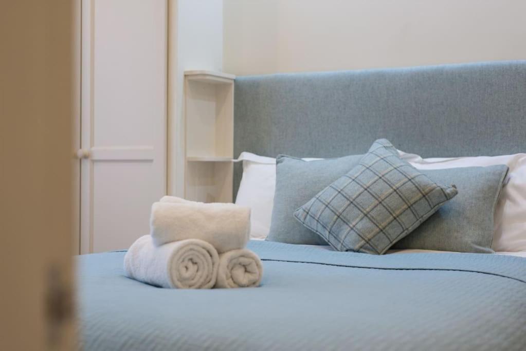 Self Catering , Centre With Parking Edinburgh