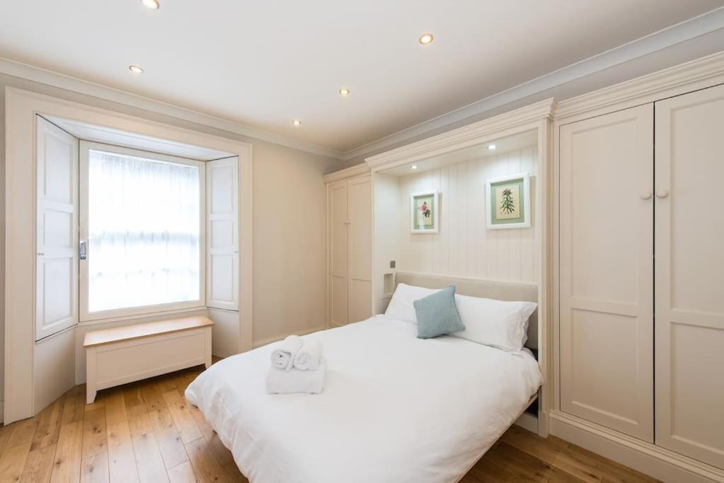 Apartment Self Catering , Centre With Parking *