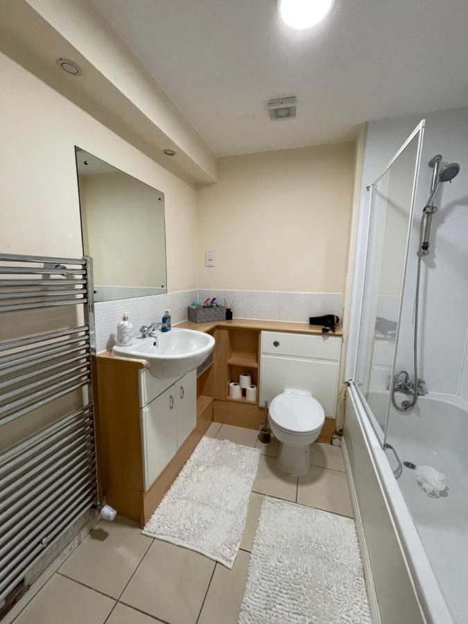 Br Apartment *