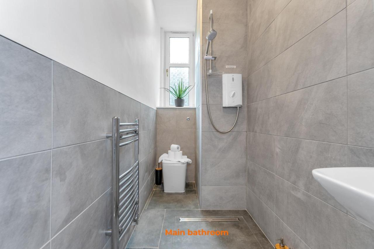 Cheerful - Jamson Pl 3 Bed * EDI