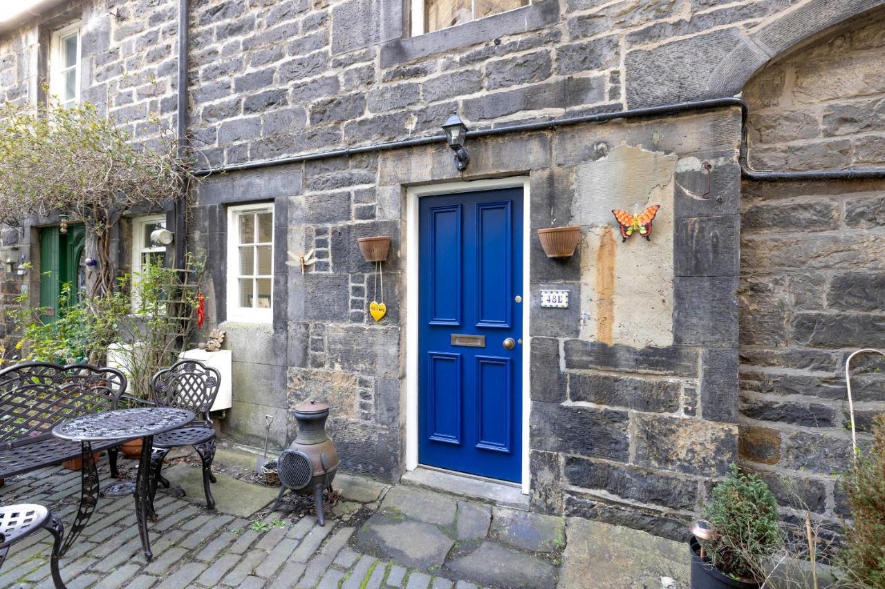 Holiday home Joivy Cute House With Courtyard *