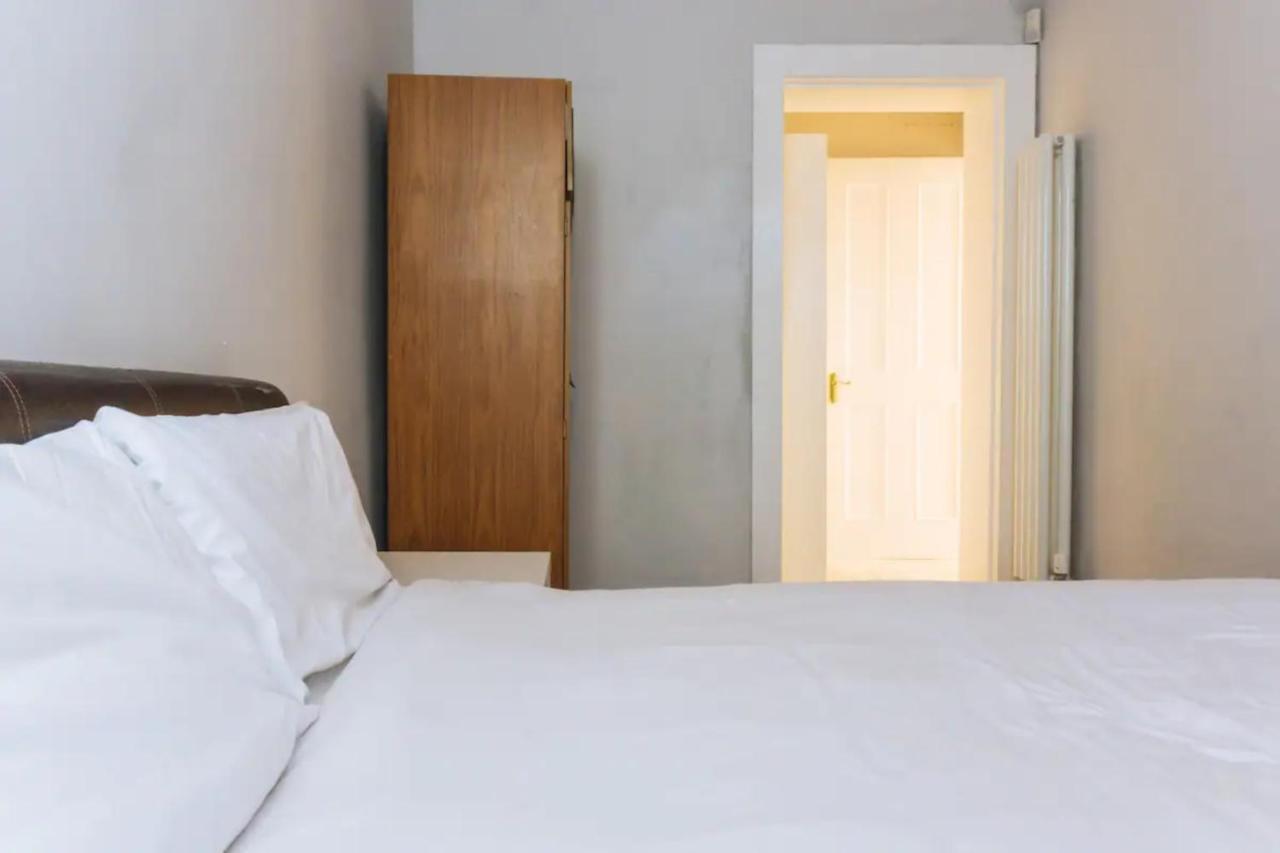 Apartment Homely 3 Bedroom In The Heart Of *