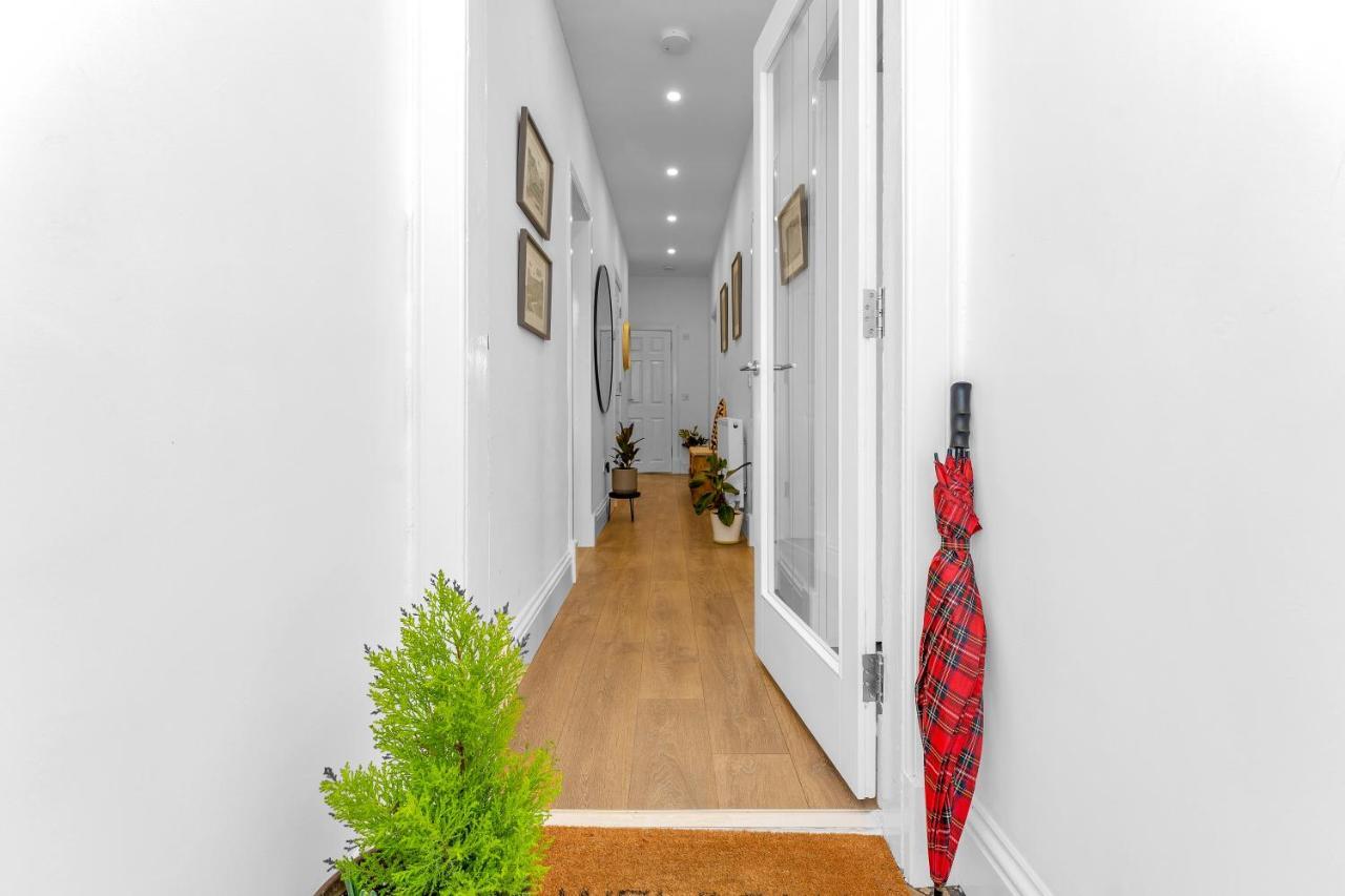 Cheerful - Jamson Pl 3 Bed *