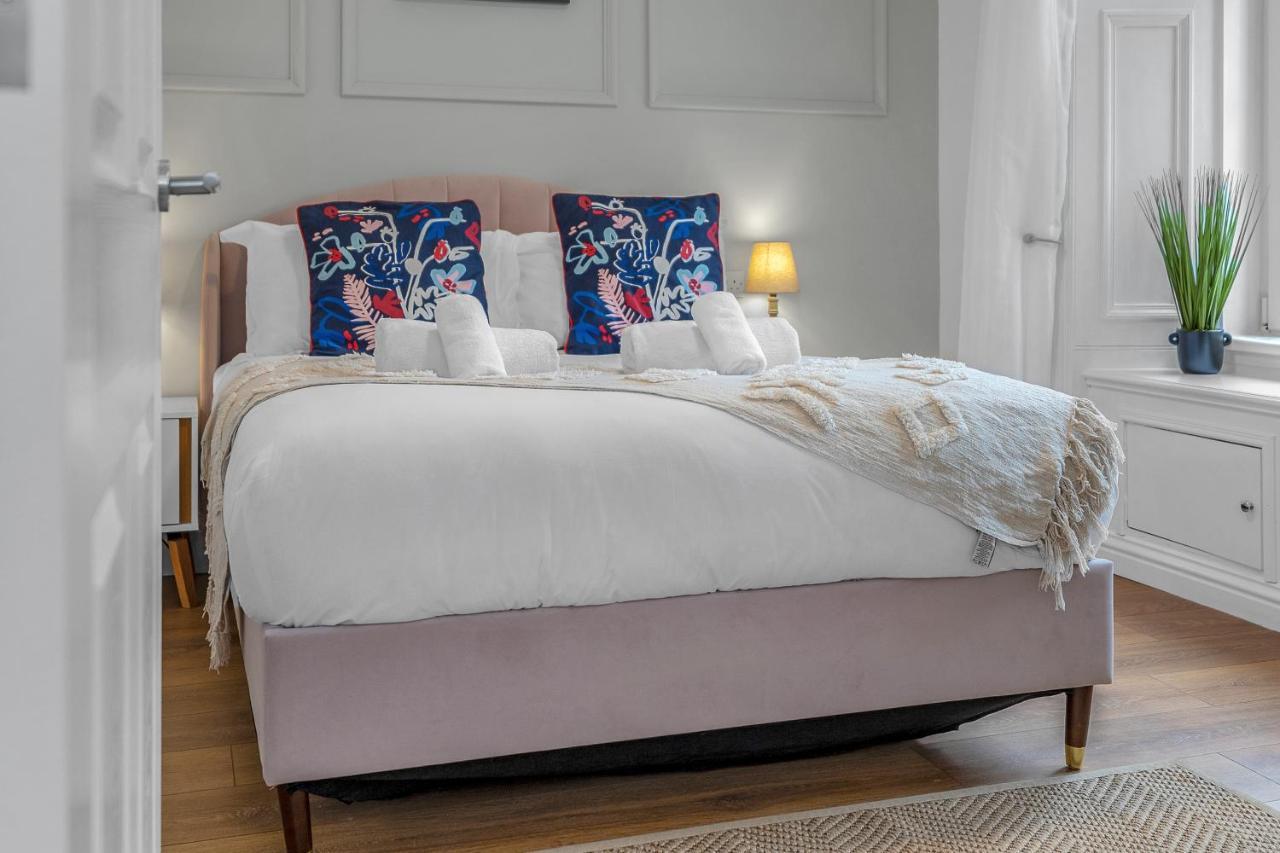 Cheerful - Jamson Pl 3 Bed * EDI