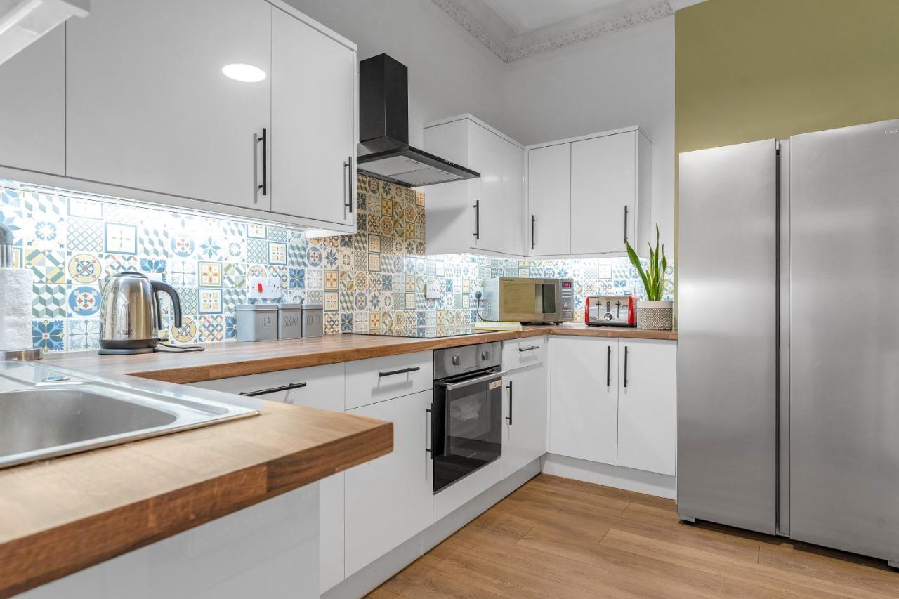 Cheerful - Jamson Pl 3 Bed * EDI