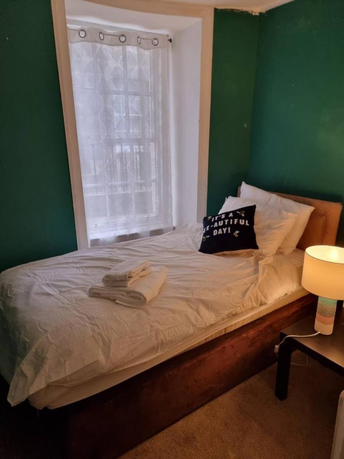 Apartment Homely 3 Bedroom In The Heart Of Edinburgh