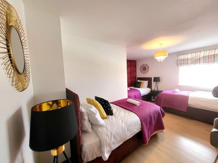 Beautiful Ocean Drive Apt-7 Beds * Edinburgh
