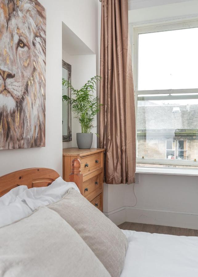 Spacious Ensuite In City Centre - Excellent Location Guest house Edinburgh