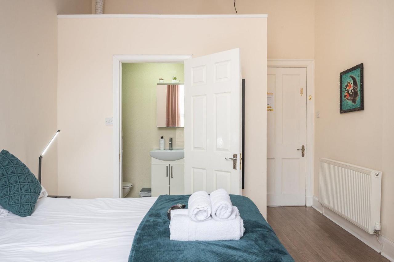 Contemporary 3 Bed City Centre - Ensuite *