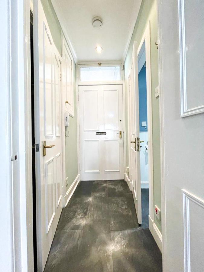 Snug On The Grassmarket, 5mins From Castle Apartment *