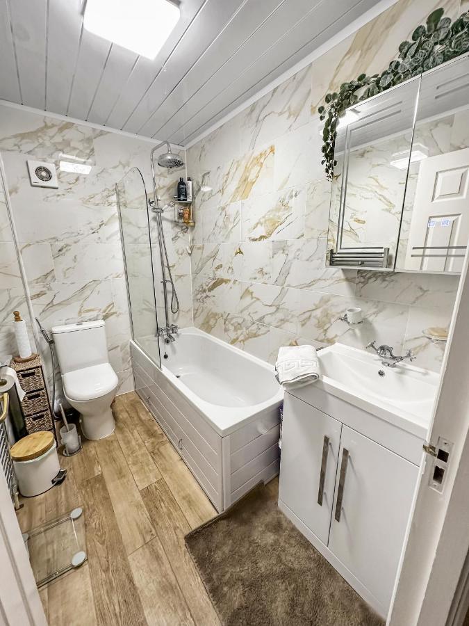 Apartment Comfortable 2 Bedroom Flat In The Centre