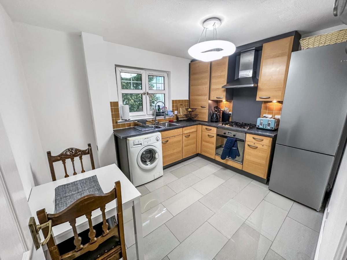 Comfortable 2 Bedroom Flat In The Centre Apartment