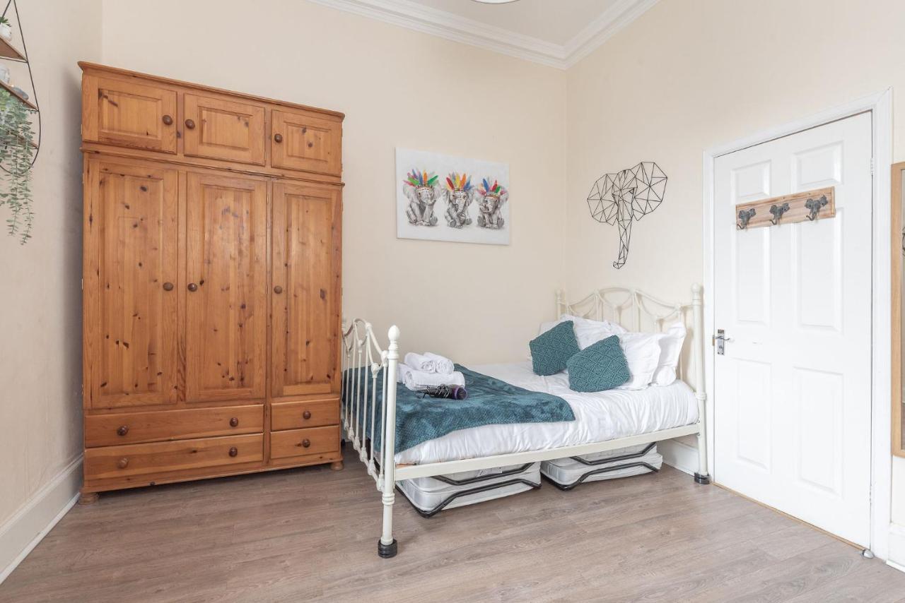 Contemporary 3 Bed City Centre - Ensuite EDI