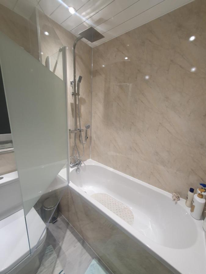 Apartment Peaceful Private With Free Parking And Wifi Edinburgh