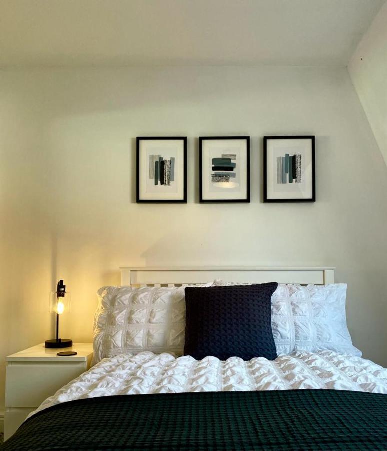 Corstorphine Townhouse: Spacious Near Murrayfield With Garden Holiday home *