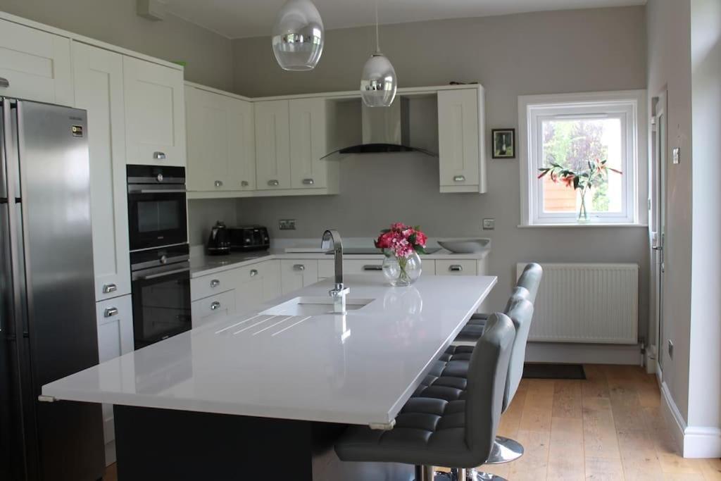 Villa Gorgeous Family 15 Mins From City Centre *