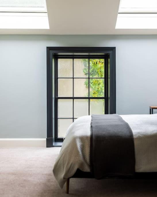 Circus Lane 4 Bed Mews In Picturesque Holiday home Edinburgh