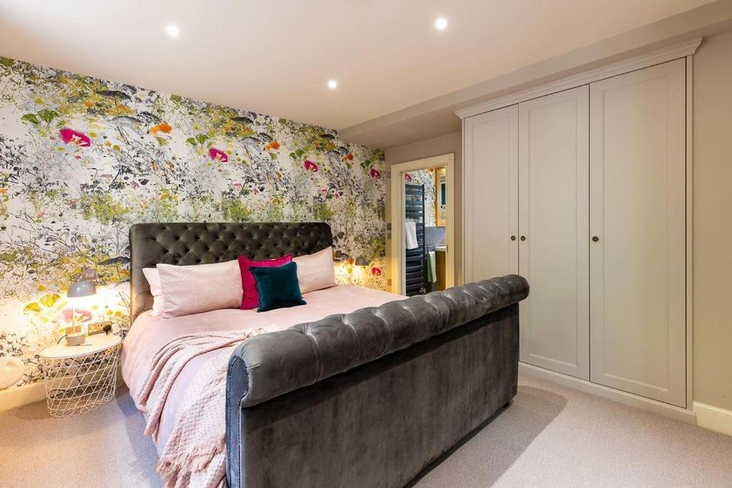 Holiday home Circus Lane 4 Bed Mews In Picturesque *