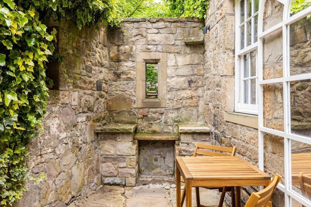 Circus Lane 4 Bed Mews In Picturesque