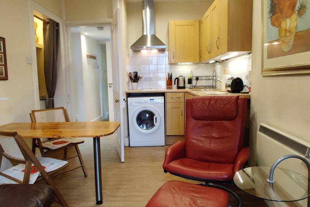 Apartment Royal Mile Apt, Just 1 Min From Castle! Edinburgh