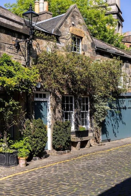 Circus Lane 4 Bed Mews In Picturesque Holiday home