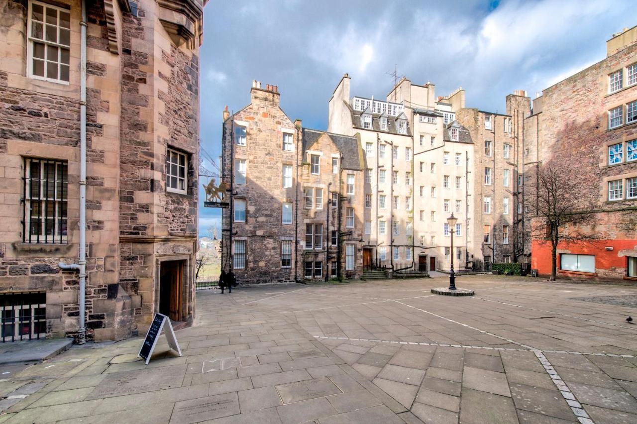 Pass The Keys Modern 3 Bed Flat On The Historic Royal Mile