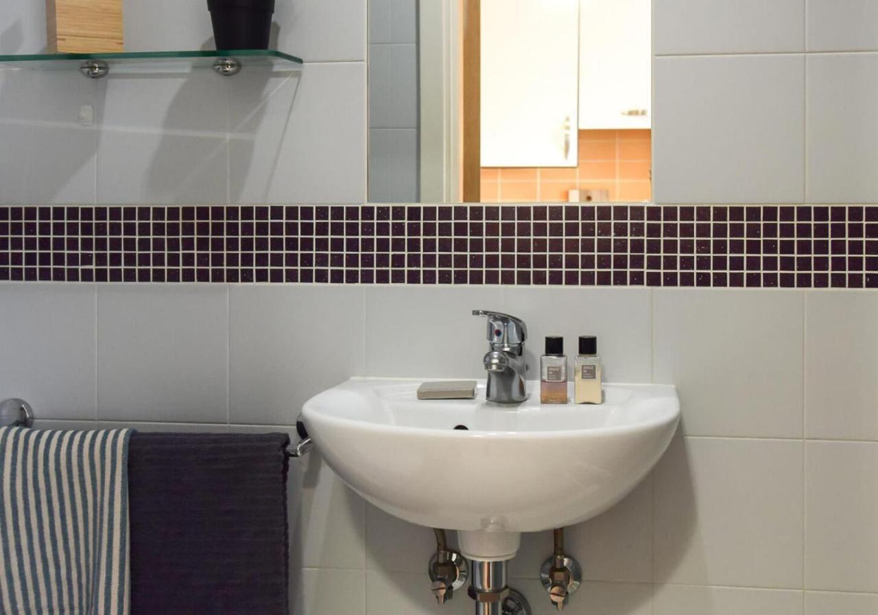 And Ensuite Bedrooms With Shared Kitchen At Fountainbridge In Appartement *