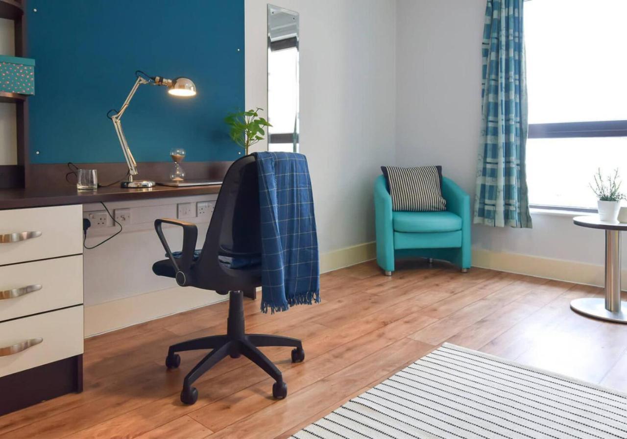 Appartement And Ensuite Bedrooms With Shared Kitchen At Fountainbridge In *