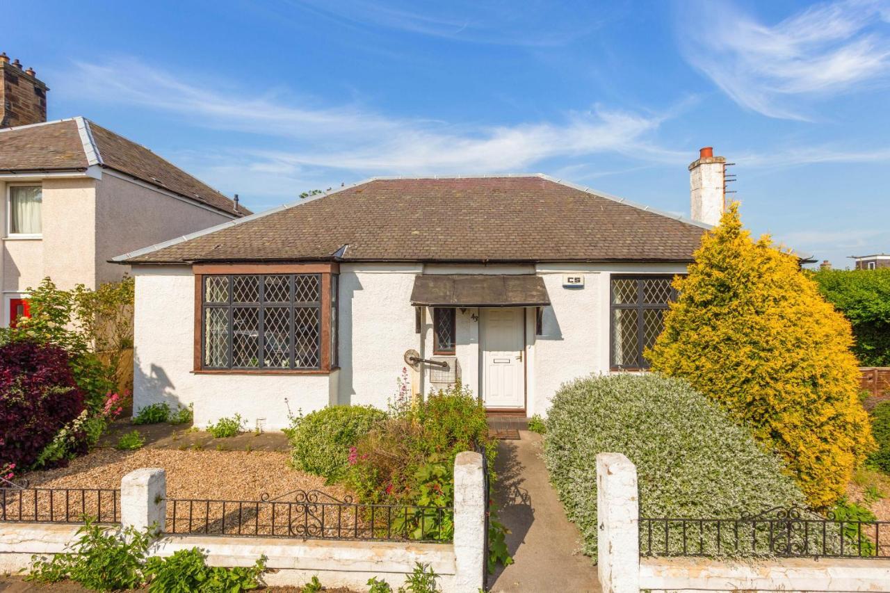 Lovely 3bed House-private Parking Ferienhaus *