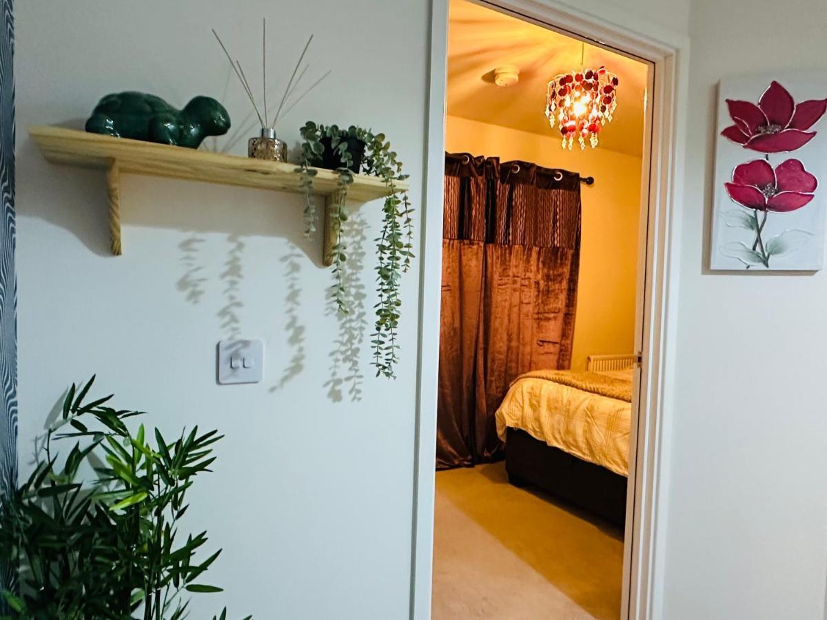 Villa Modern 3 Bed With Free Parking And Garden Close To Center And Airport Edinburgh