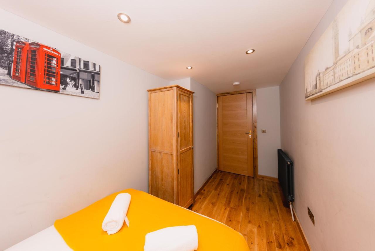 Superb Luxury Quality On Canal Apartment *