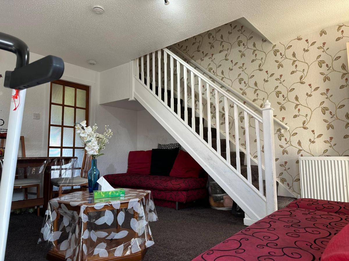Peaceful Private With Free Parking And Wifi *