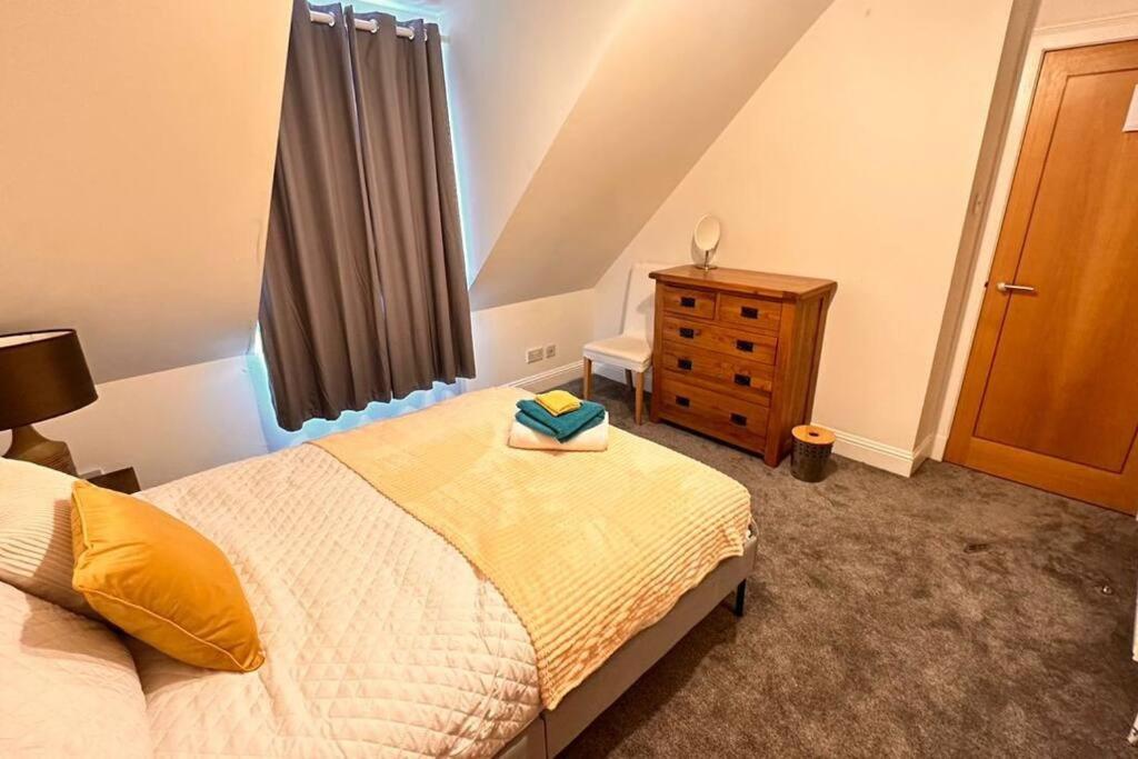 Hidden Gem:4bedroom In The *