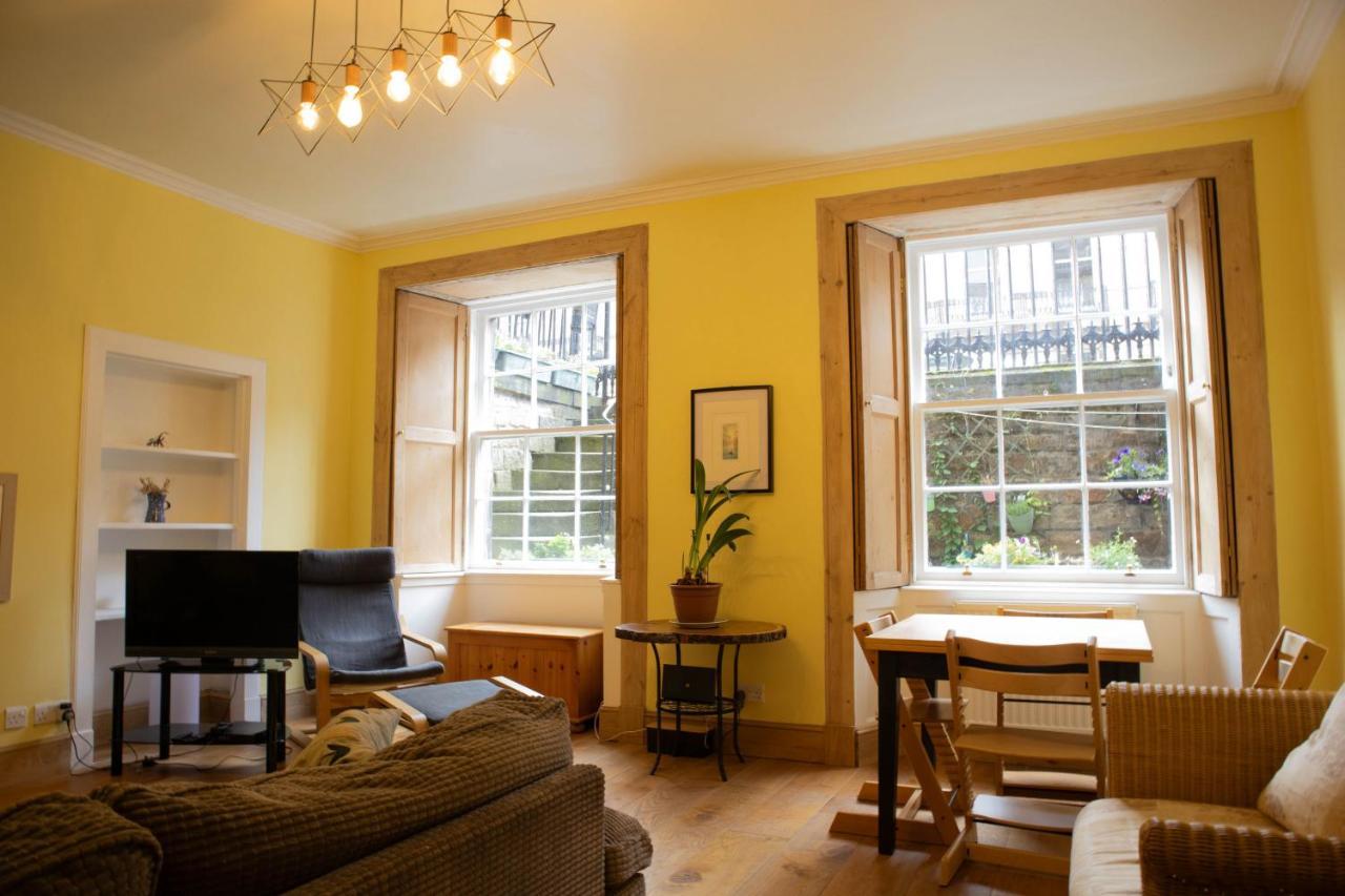 Apartment Elegant & Sunny 2bd Basement Stay, Edinburgh!