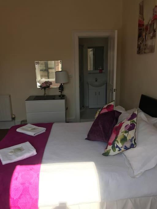 Appartement 3 Bedrooms For Upto 6 Édimbourg