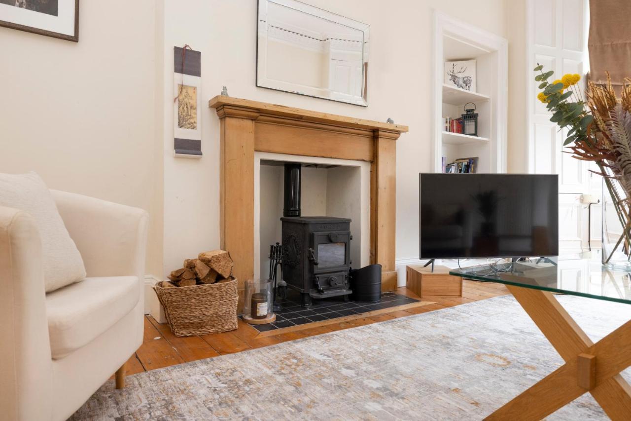 Tasteful 1-bedroom Near Meadows *
