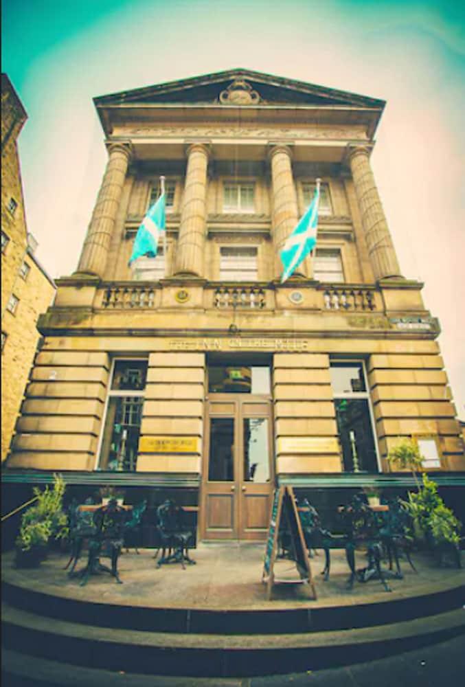 The On The Mile Hotel 4*